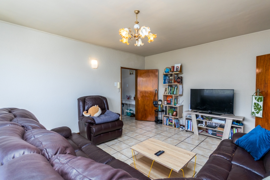 2 Bedroom Property for Sale in Wynberg Upper Western Cape